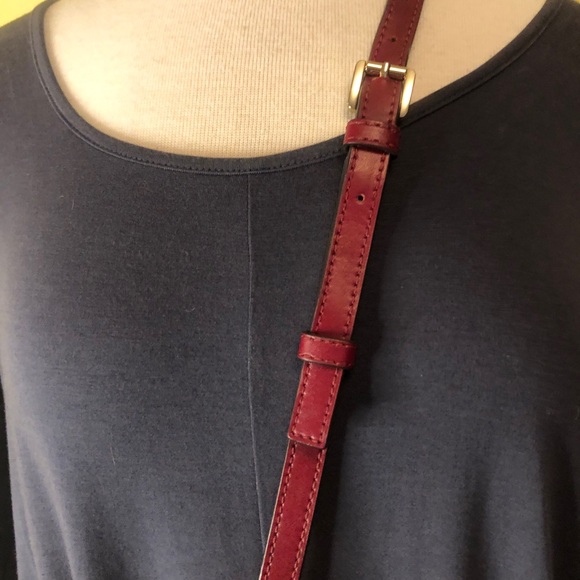 Michael Kors Red and Cream Satchel with Gold Hardware - Picture 5 of 16